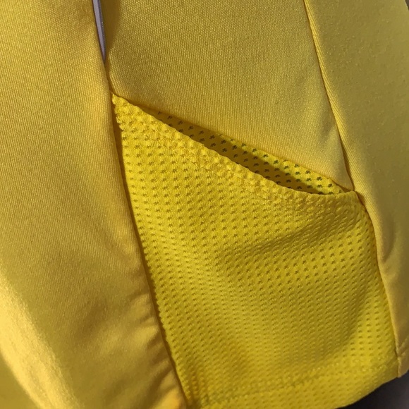Fila Running Yellow and Mesh top with Pocket - Picture 5 of 9